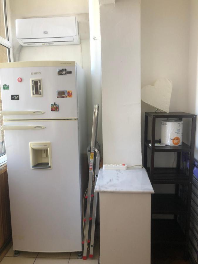 Lovely 1 Bedroom Apartment Close To Old Town Bukarest Exterior foto